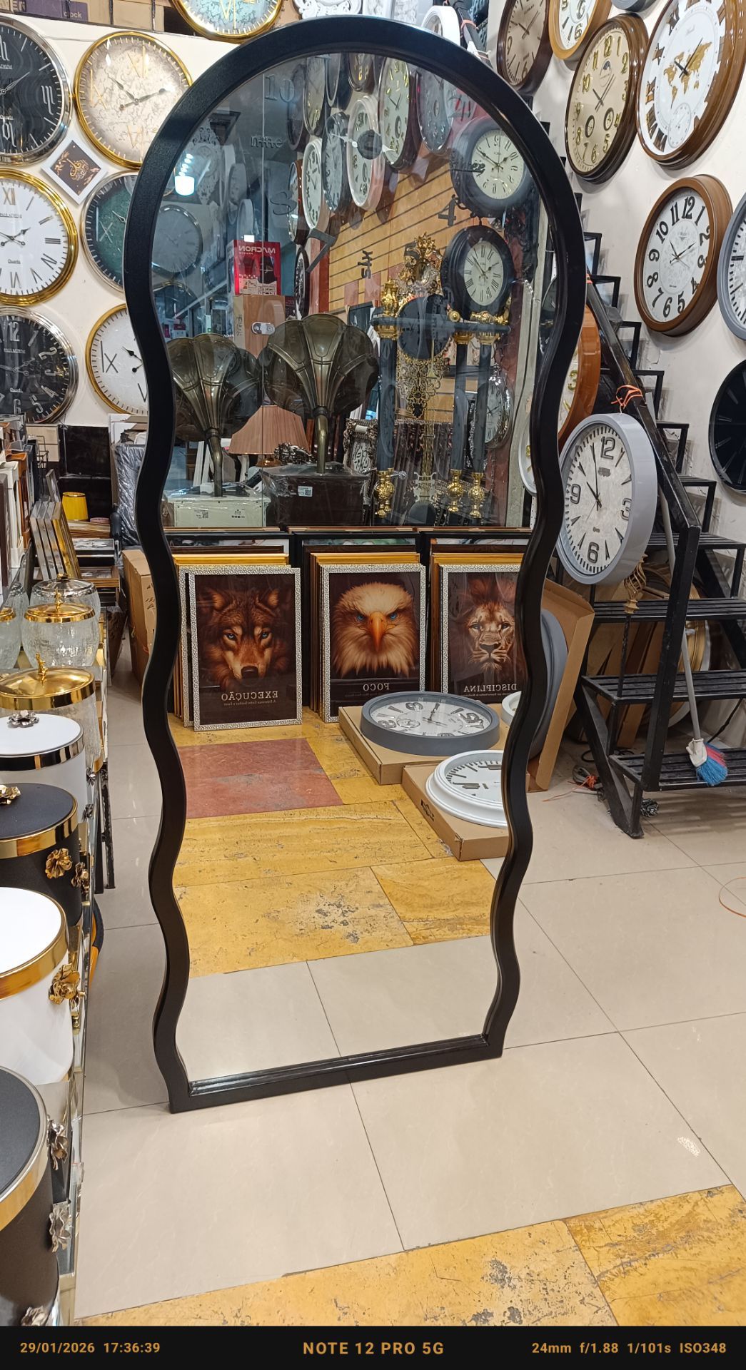 اینه قدی مارپیچ